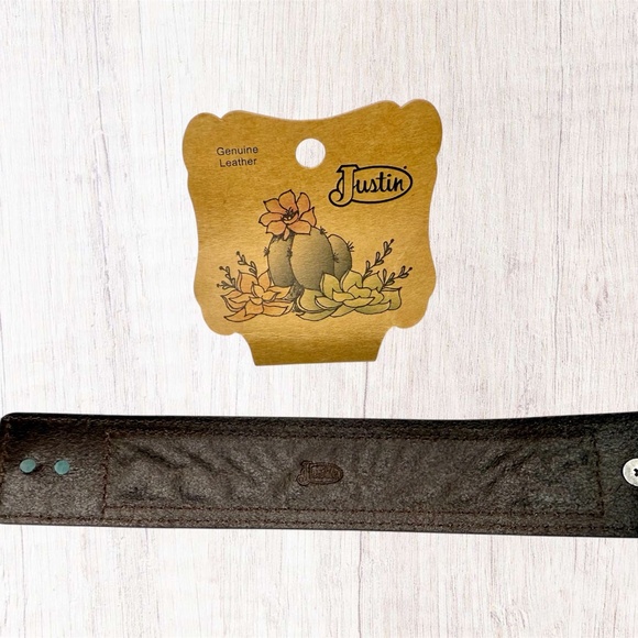 Justin Boots Leather Tooled Desert Scene Bracelet - Picture 3 of 5